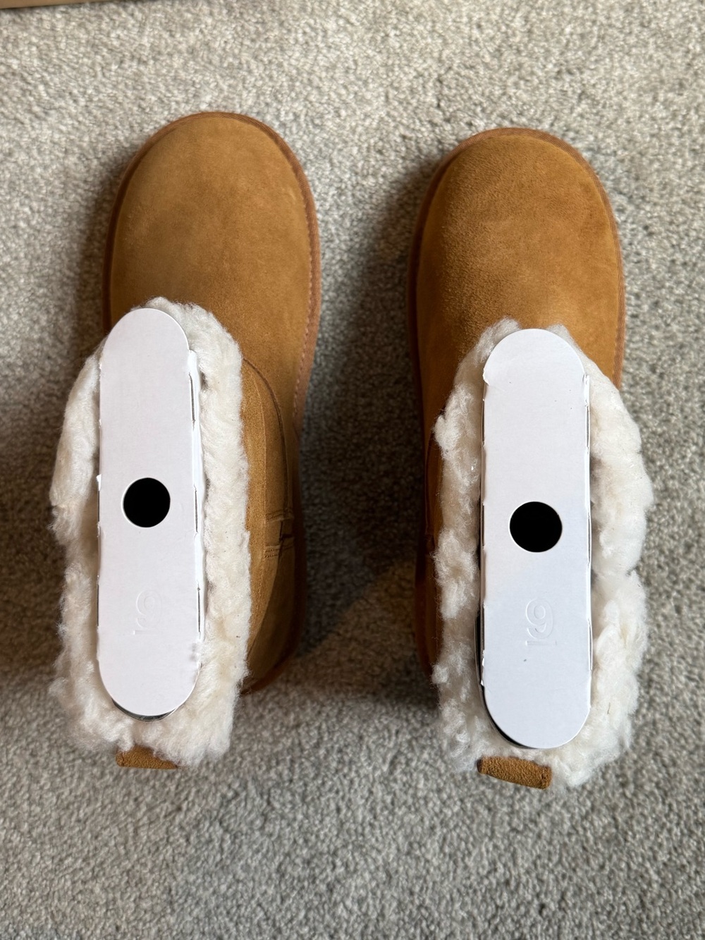 Koolaburra by UGG Short Aribel Mini Boots Chestnut Size 9 - Picture 9 of 16